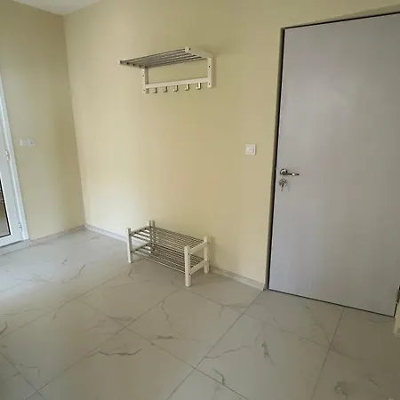 Zigrabay Lovely Appartments מלון דירות *